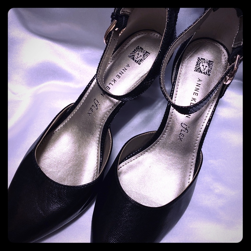 Anne Klein Black Heels